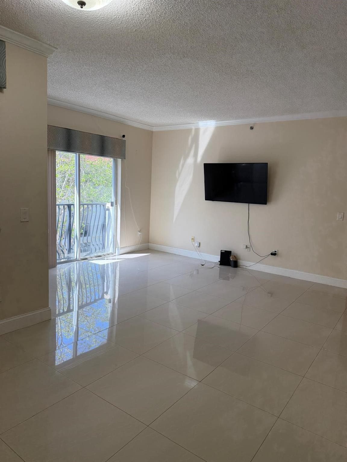 3225 NE 184th Street 10303, Aventura, FL 33160 — photo 6 of 33