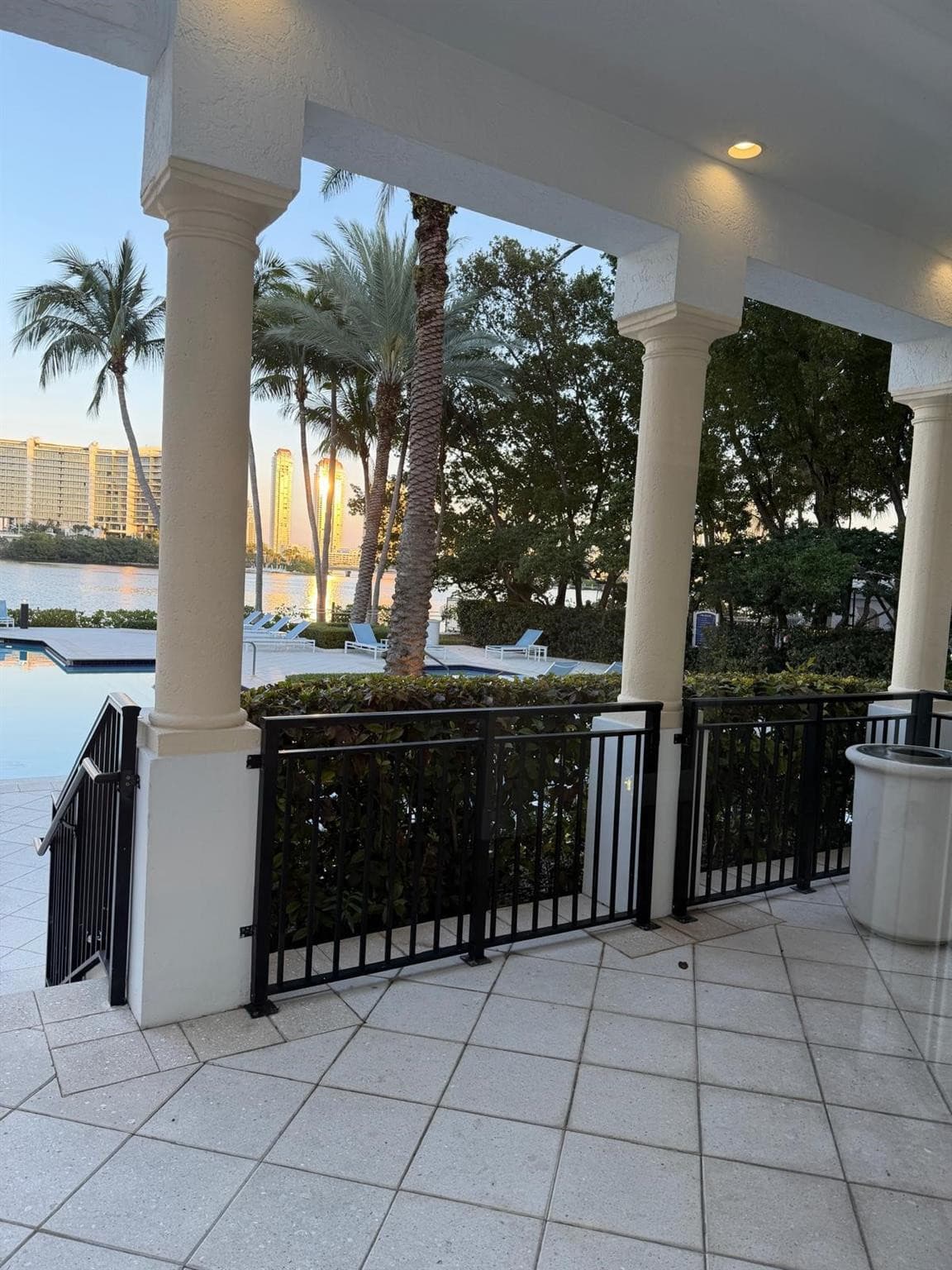 3225 NE 184th Street 10303, Aventura, FL 33160 — photo 27 of 33
