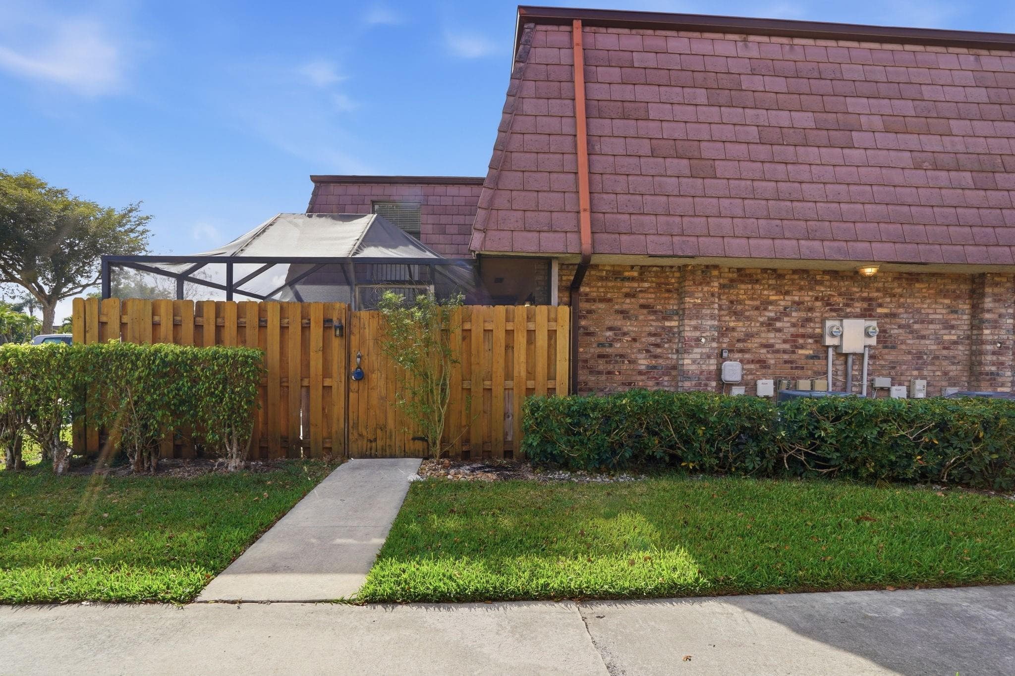 7600 Courtyard Run, Boca Raton, FL 33433 — photo 1 of 34
