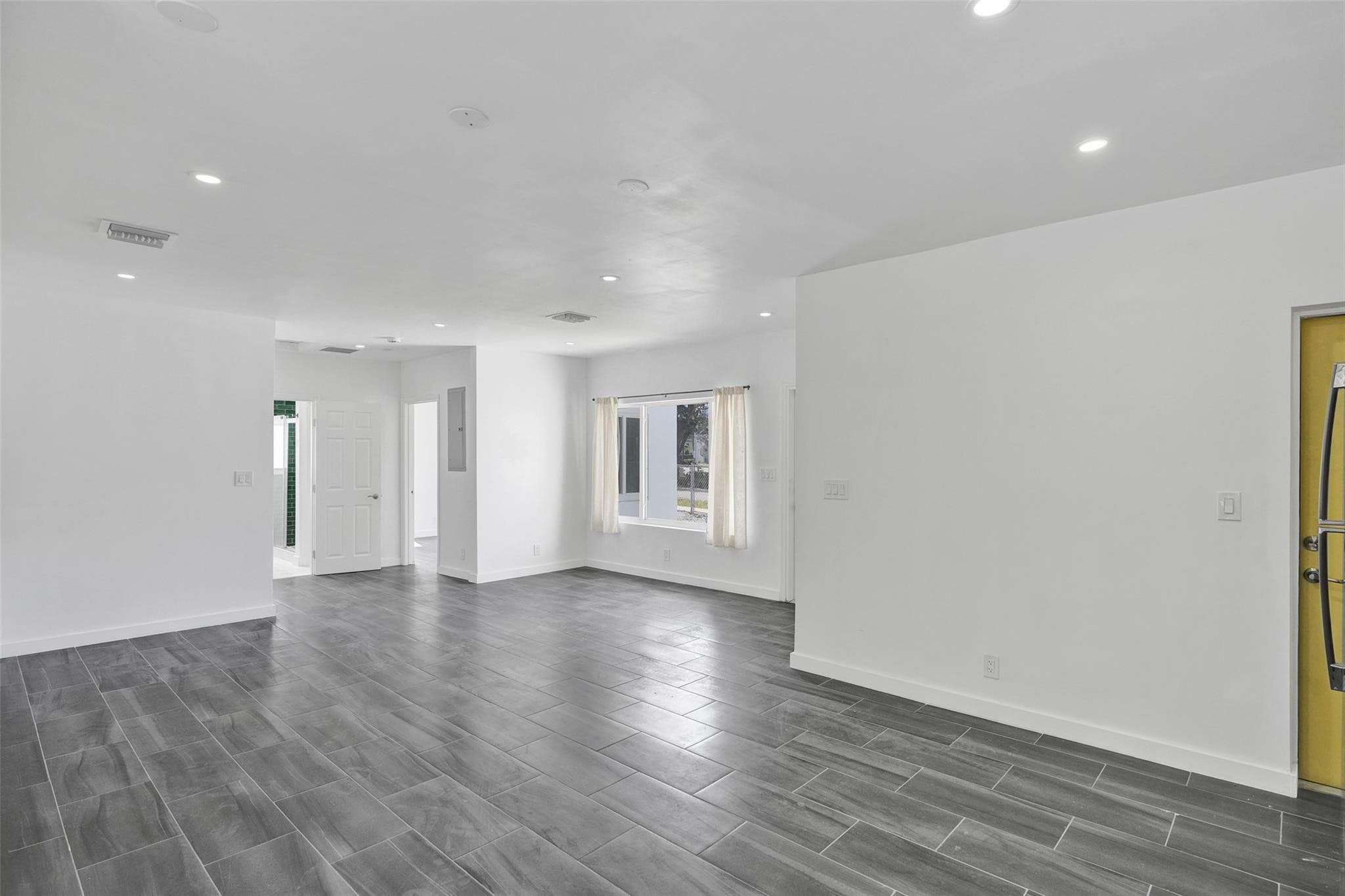 1904 SE 1st Avenue, Fort Lauderdale, FL 33316 — photo 9 of 51