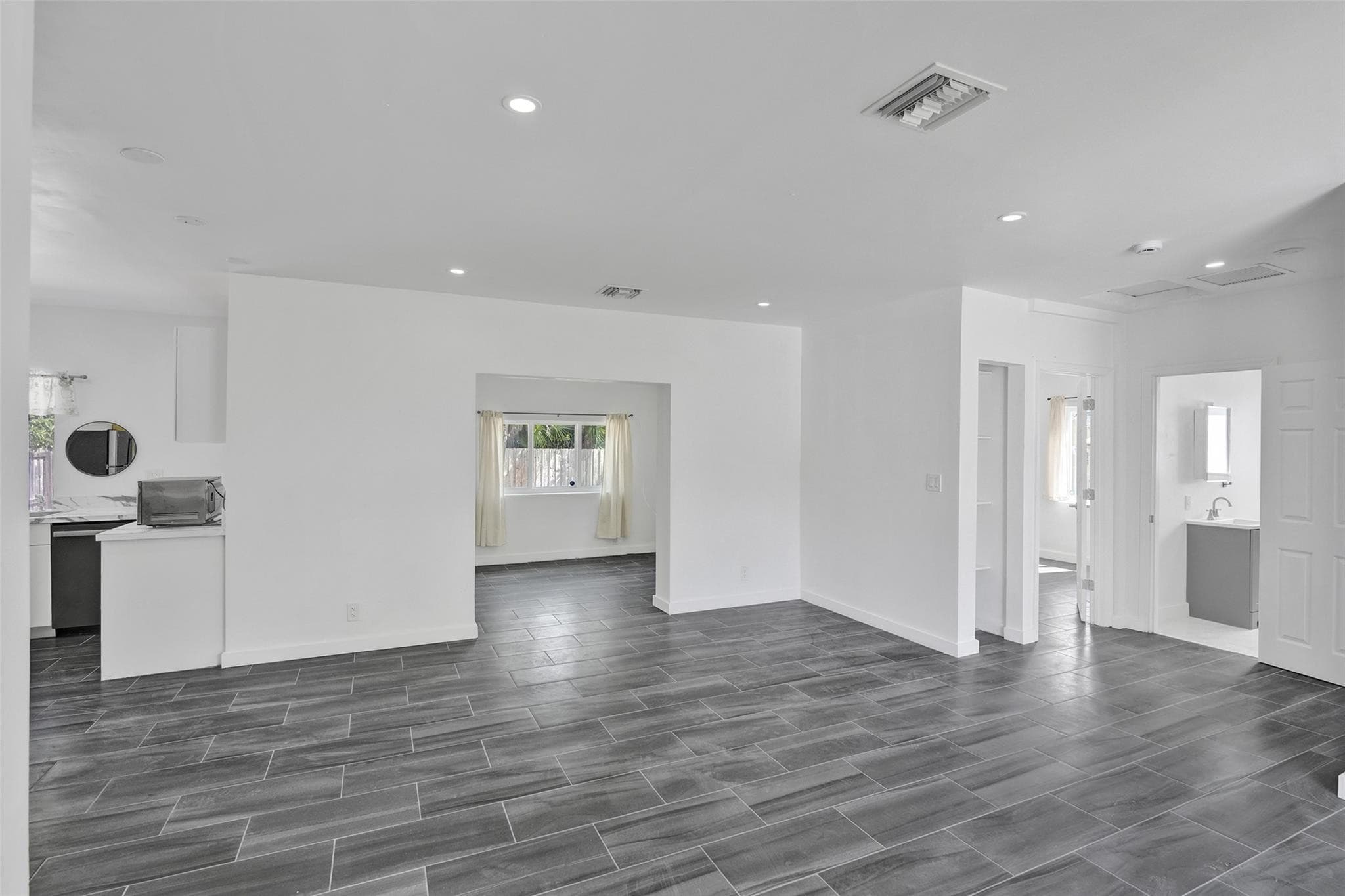 1904 SE 1st Avenue, Fort Lauderdale, FL 33316 — photo 12 of 51