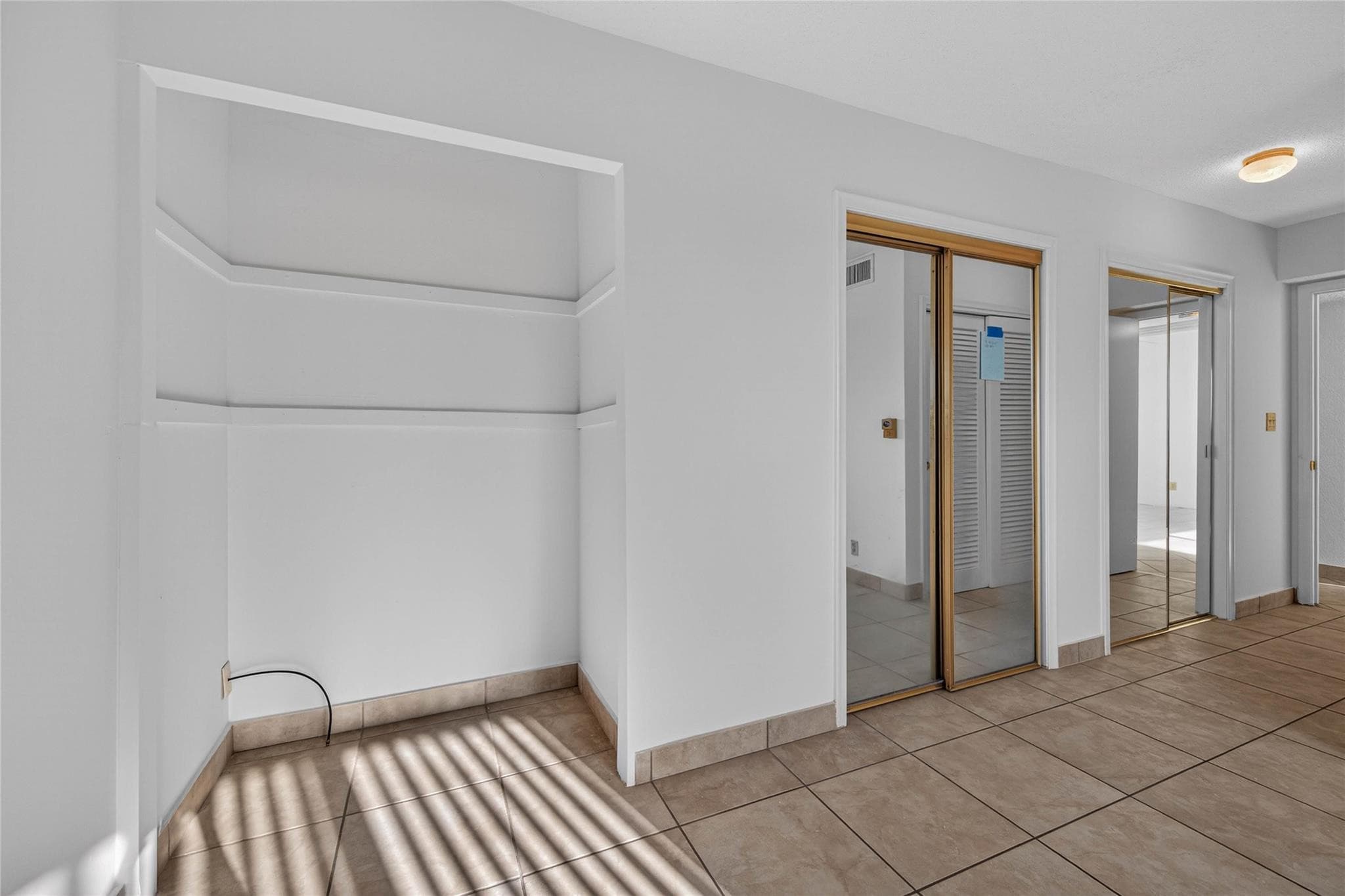 610 NE 12th Avenue 601, Hallandale Beach, FL 33009 — photo 17 of 48