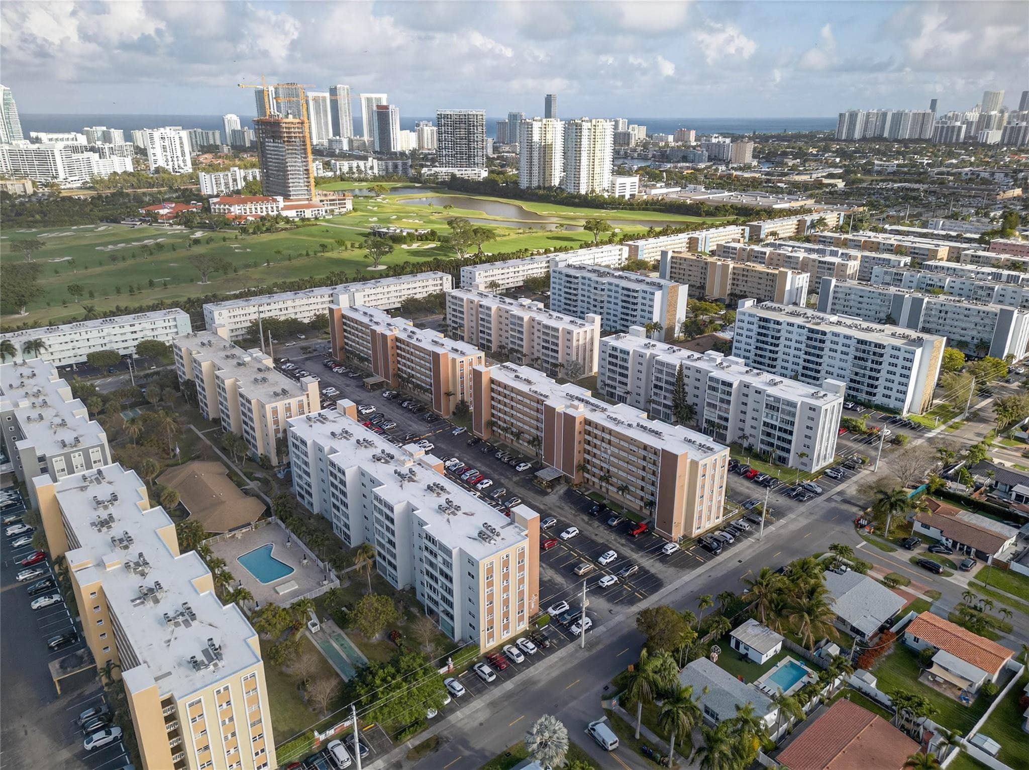 610 NE 12th Avenue 601, Hallandale Beach, FL 33009 — photo 39 of 48