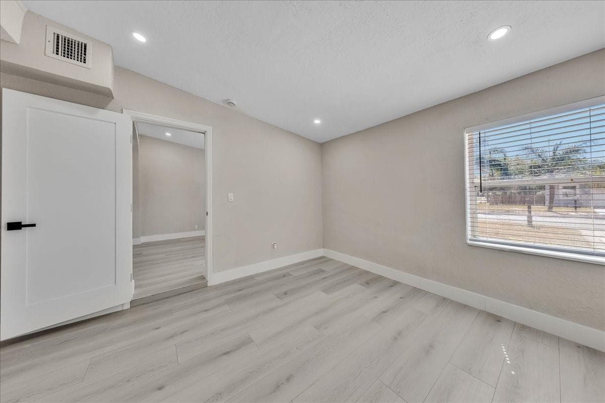 305 NE 8th Street, Pompano Beach, FL 33060 — photo 19 of 39