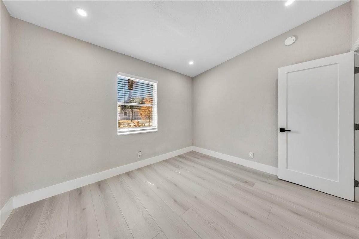 305 NE 8th Street, Pompano Beach, FL 33060 — photo 28 of 39