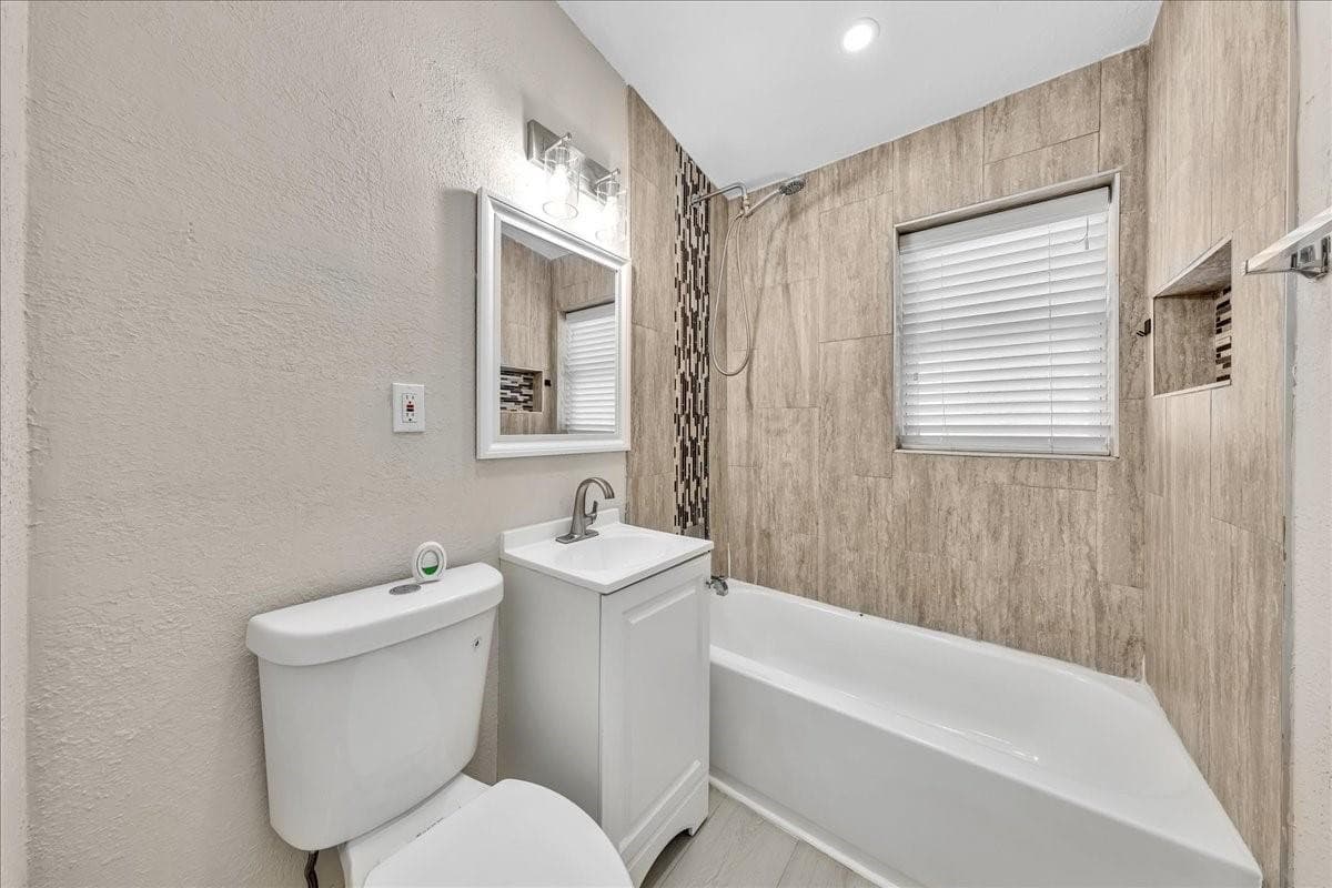 305 NE 8th Street, Pompano Beach, FL 33060 — photo 31 of 39