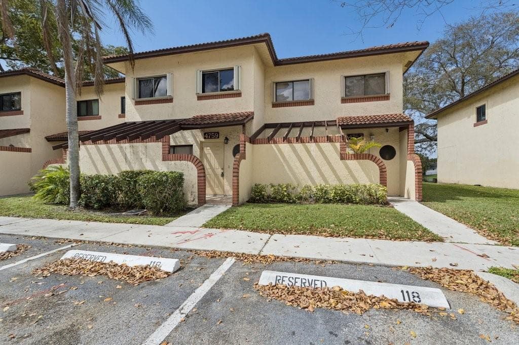 4759 NW 90th Avenue, Sunrise, FL 33351 — photo 2 of 27
