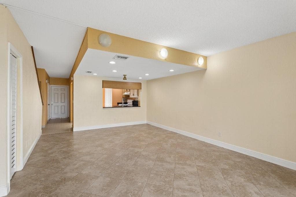 4759 NW 90th Avenue, Sunrise, FL 33351 — photo 3 of 27