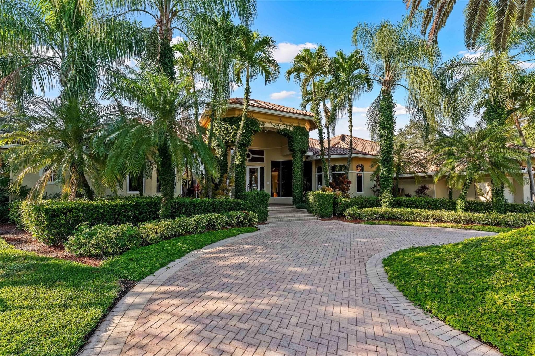3060 Paddock Road, Weston, FL 33331 — photo 2 of 80