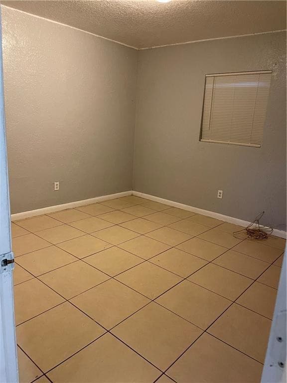 918 NW 24th Avenue, Fort Lauderdale, FL 33311 — photo 9 of 13
