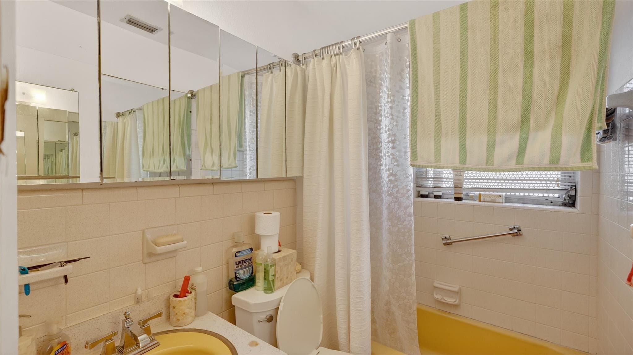 154 NW 67th Street, Miami, FL 33150 — photo 14 of 29