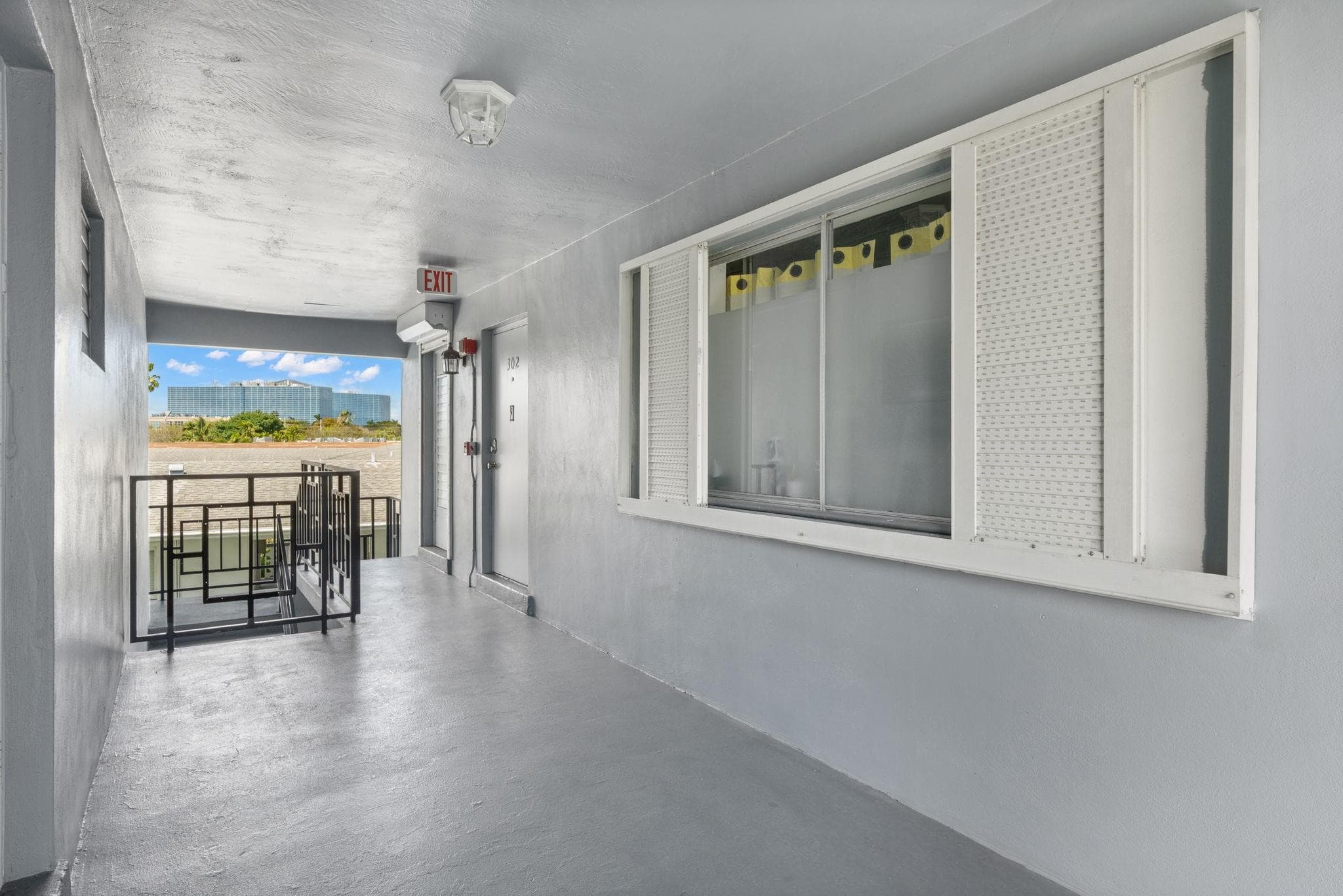 515 S Crescent Drive 302, Hollywood, FL 33021 — photo 5 of 25
