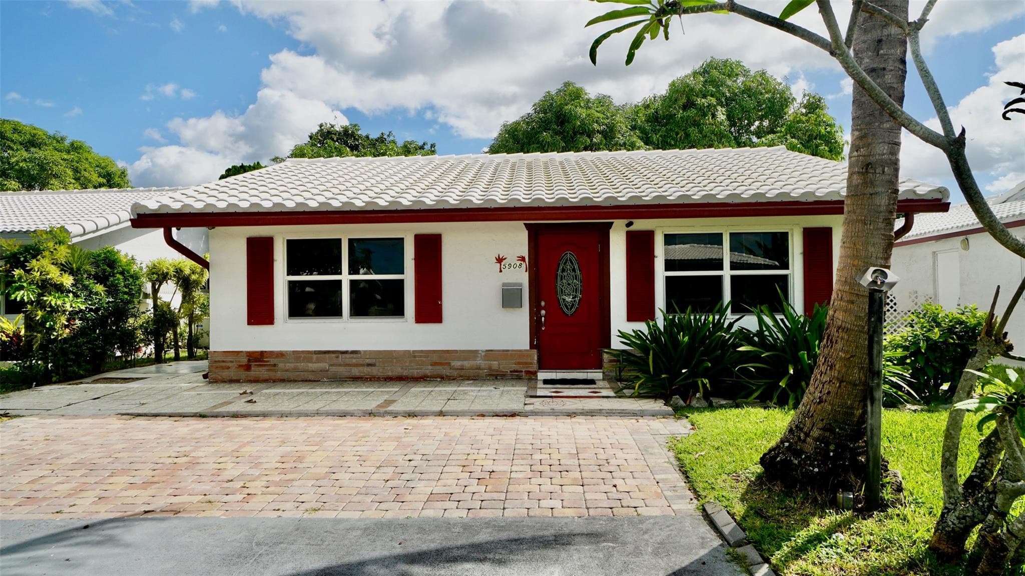 5908 NW 81st Avenue, Tamarac, FL 33321 — photo 1 of 32