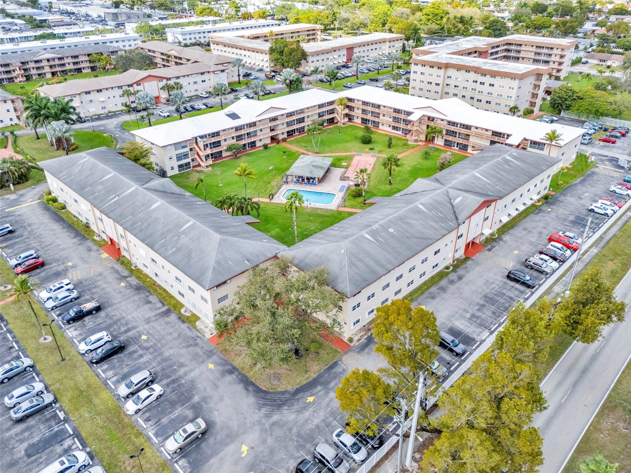 5300 Washington Street C318, Hollywood, FL 33021 — photo 11 of 15