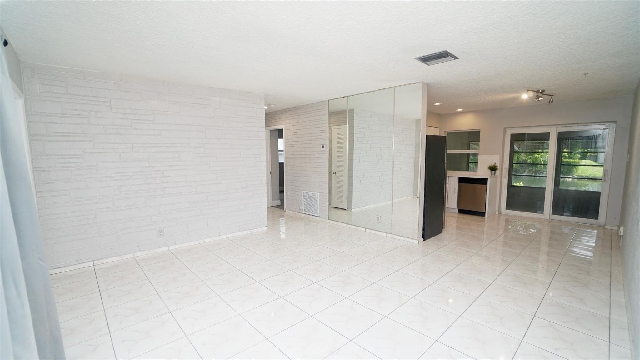 5908 NW 81st Avenue, Tamarac, FL 33321 — photo 8 of 32