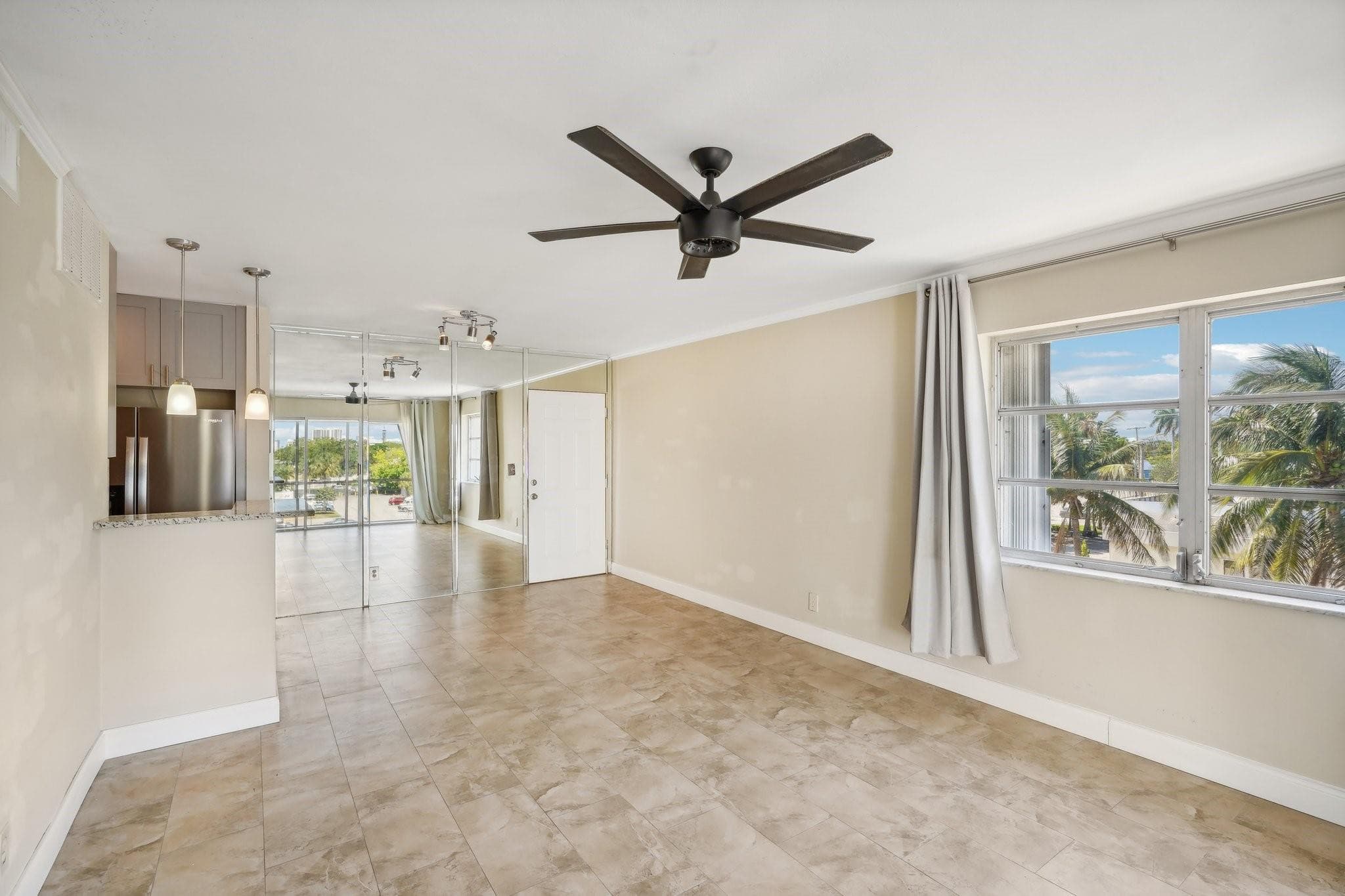 3040 NE 16th Avenue 402, Oakland Park, FL 33334 — photo 2 of 30