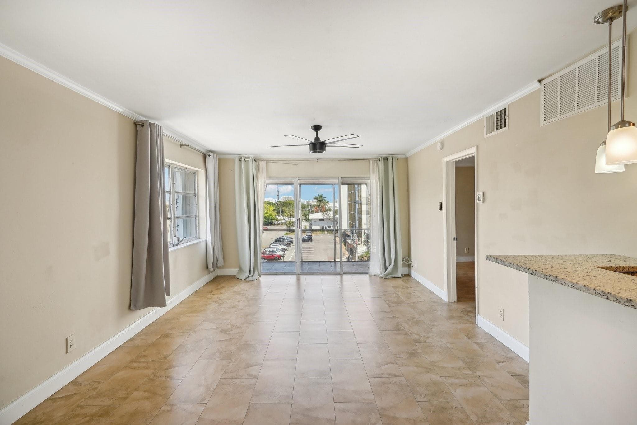 3040 NE 16th Avenue 402, Oakland Park, FL 33334 — photo 3 of 30