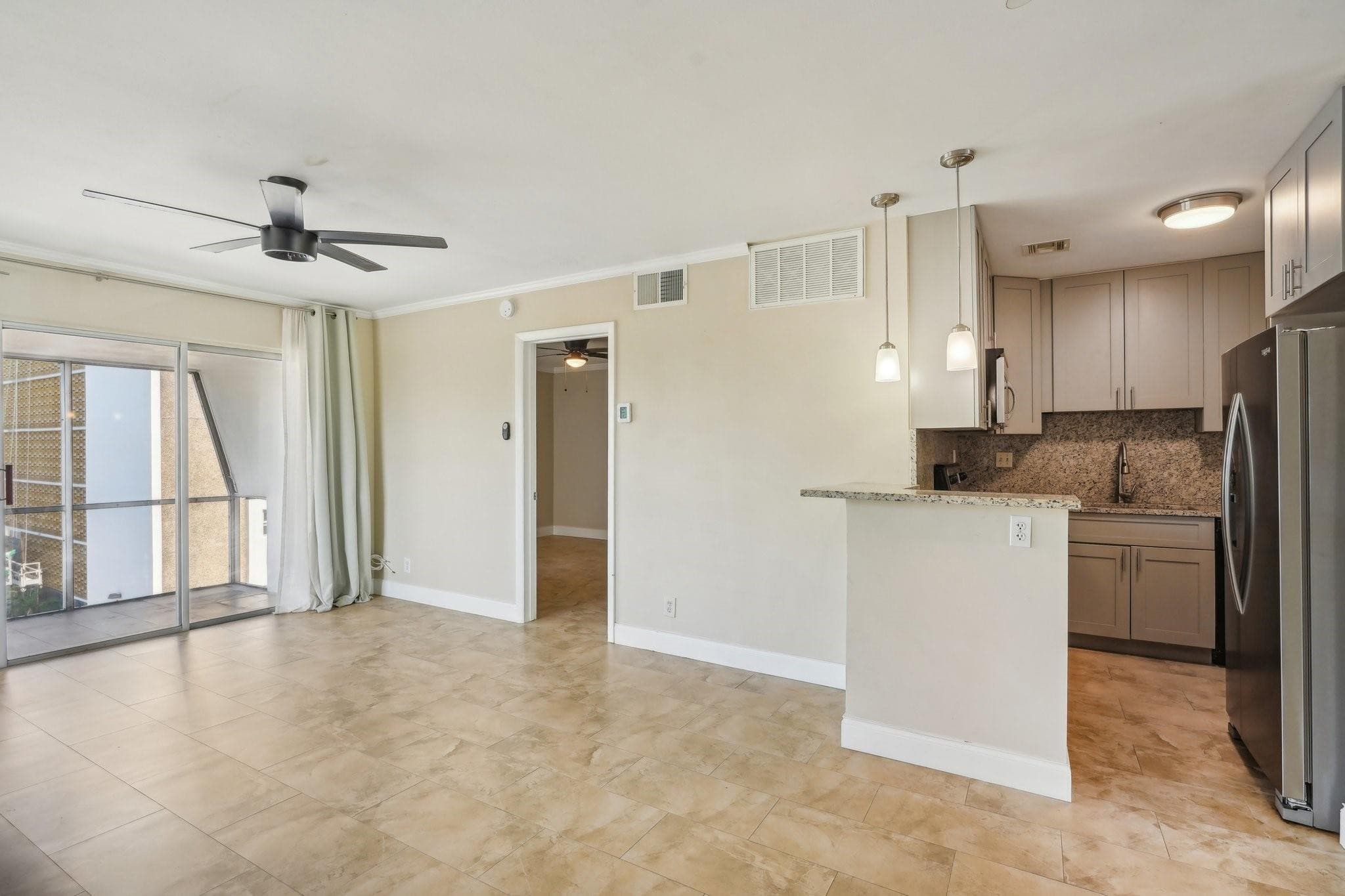 3040 NE 16th Avenue 402, Oakland Park, FL 33334 — photo 7 of 30