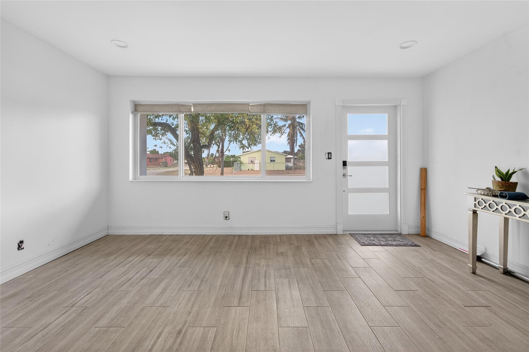 241 W 20th Street, Riviera Beach, FL 33404 — photo 14 of 43