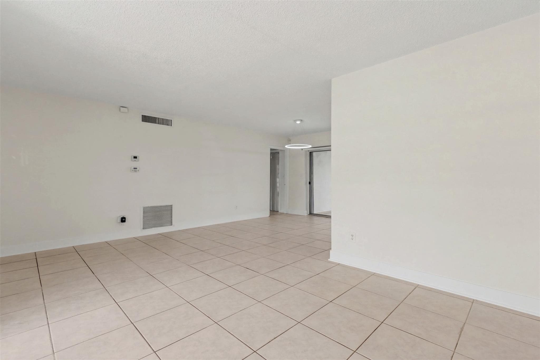 6821-6825 NW 11th Place 6825, Plantation, FL 33317 — photo 16 of 39