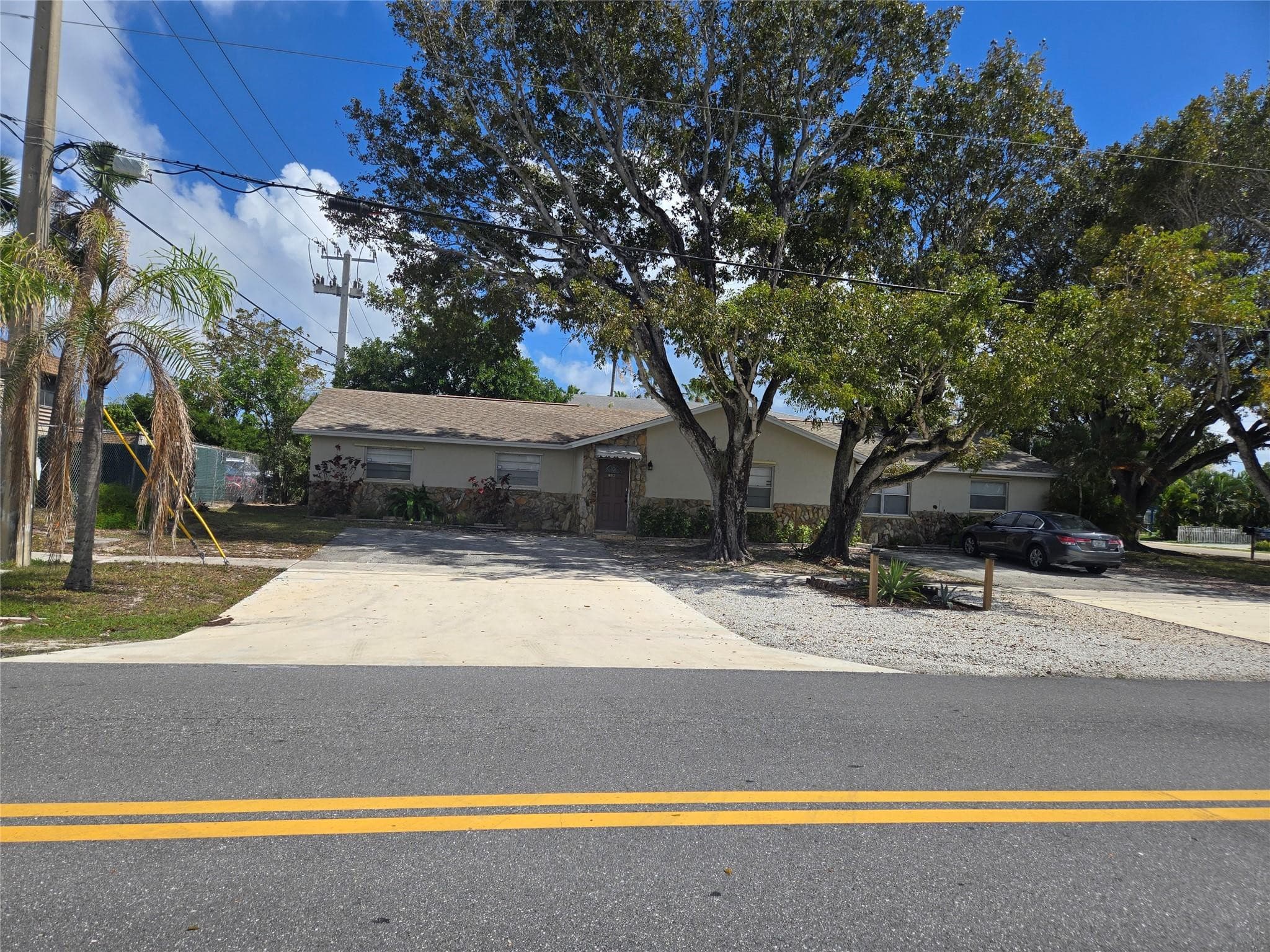 296 Alemeda Drive, Palm Springs, FL 33461 — photo 2 of 50