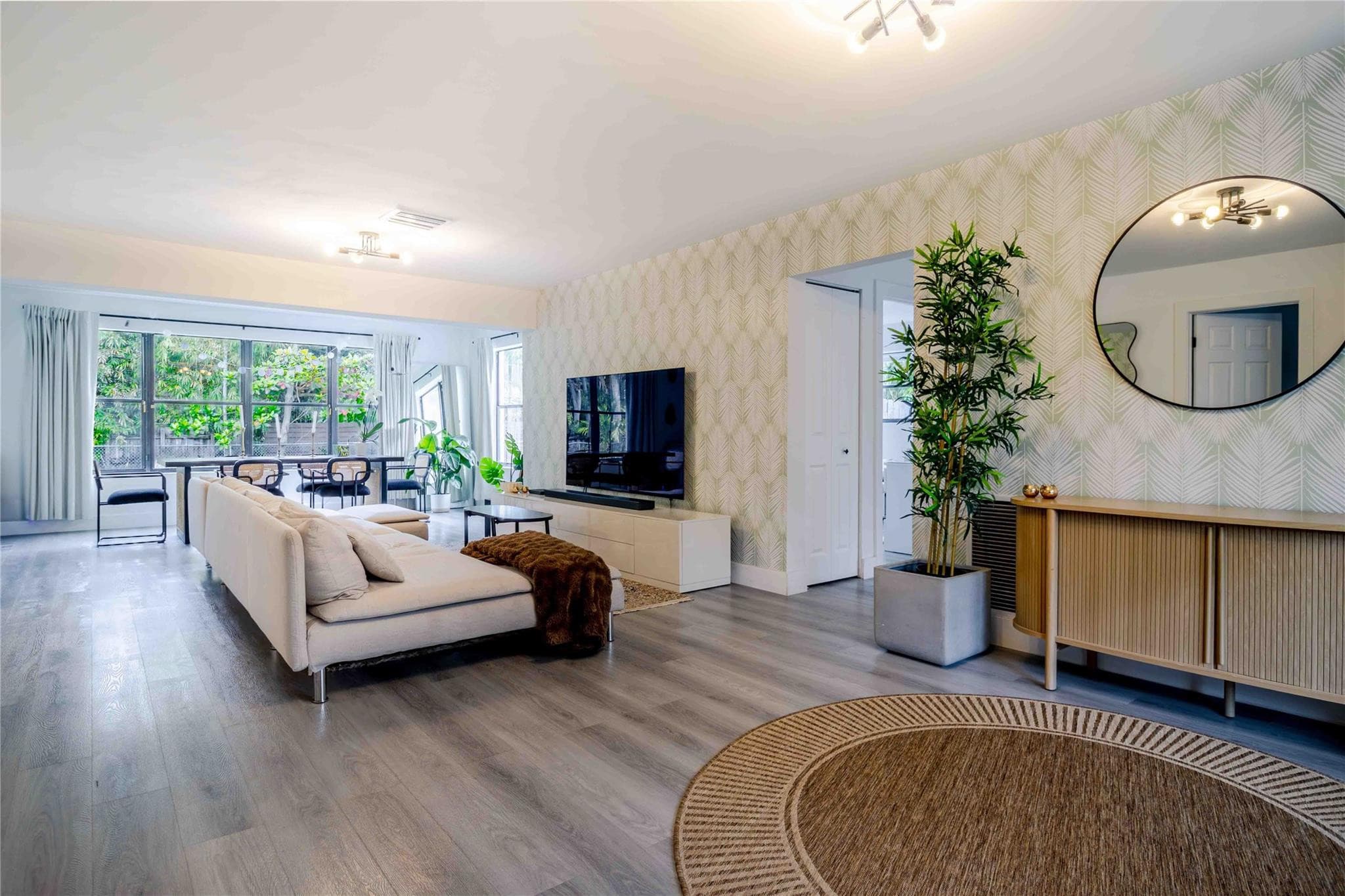 2515 NE 207th Street, Miami, FL 33180 — photo 4 of 50