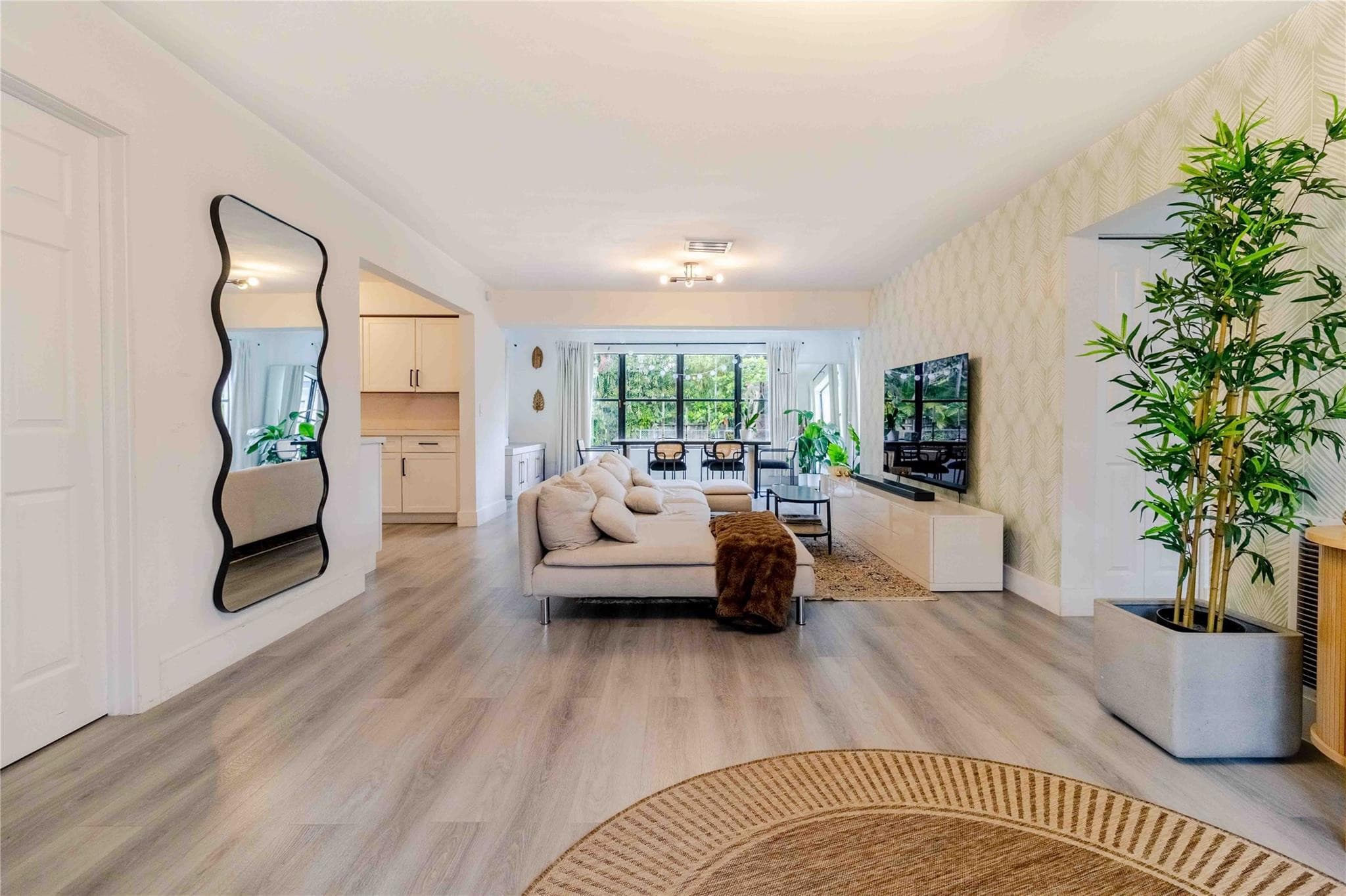 2515 NE 207th Street, Miami, FL 33180 — photo 11 of 50