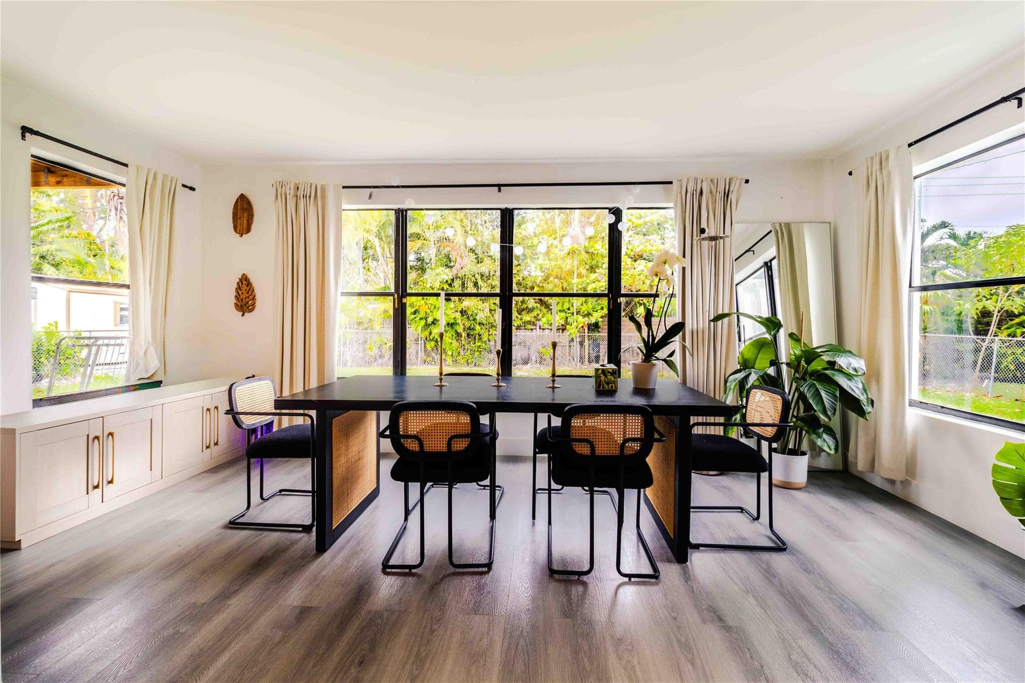 2515 NE 207th Street, Miami, FL 33180 — photo 14 of 50