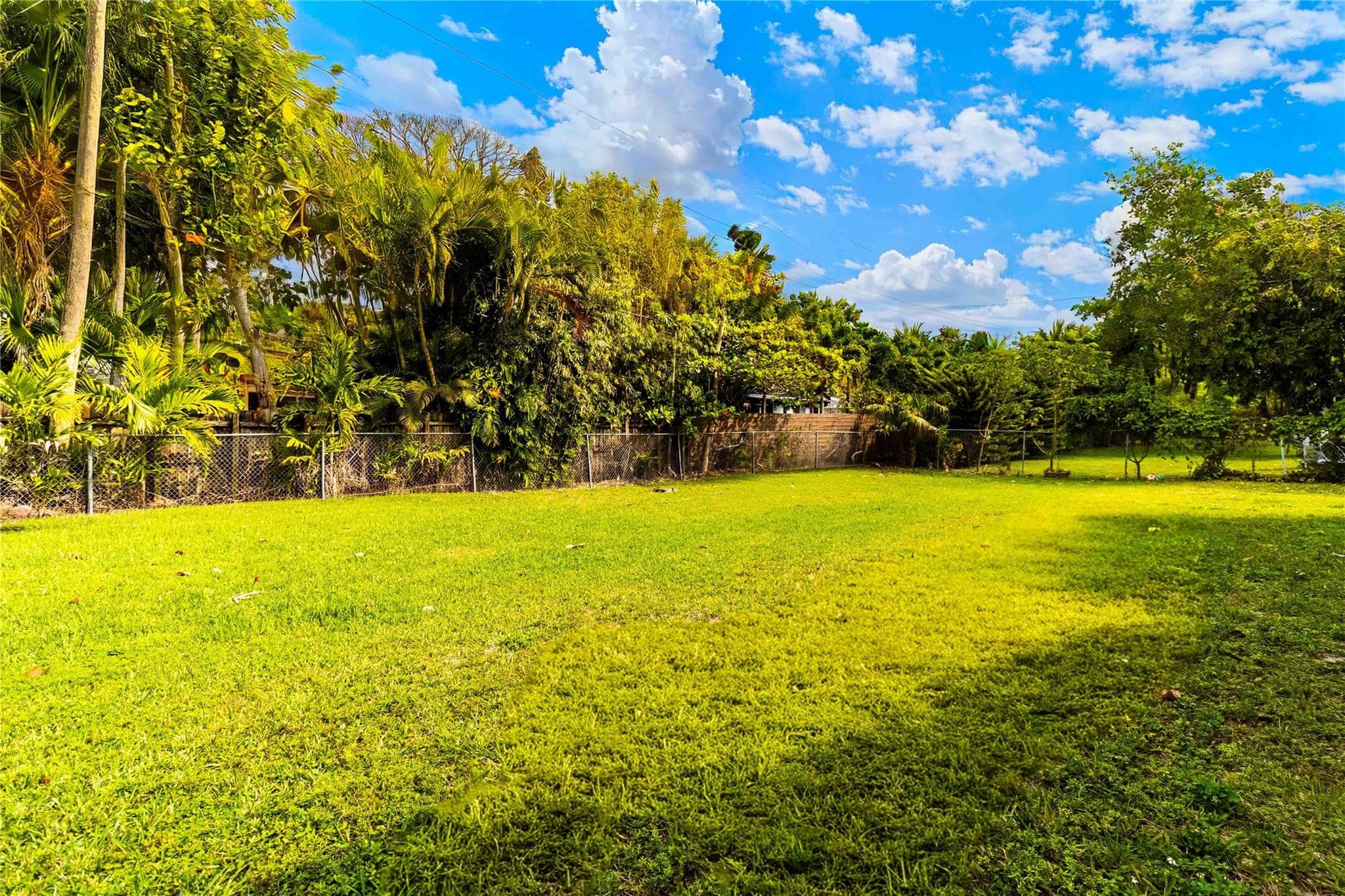 2515 NE 207th Street, Miami, FL 33180 — photo 38 of 50