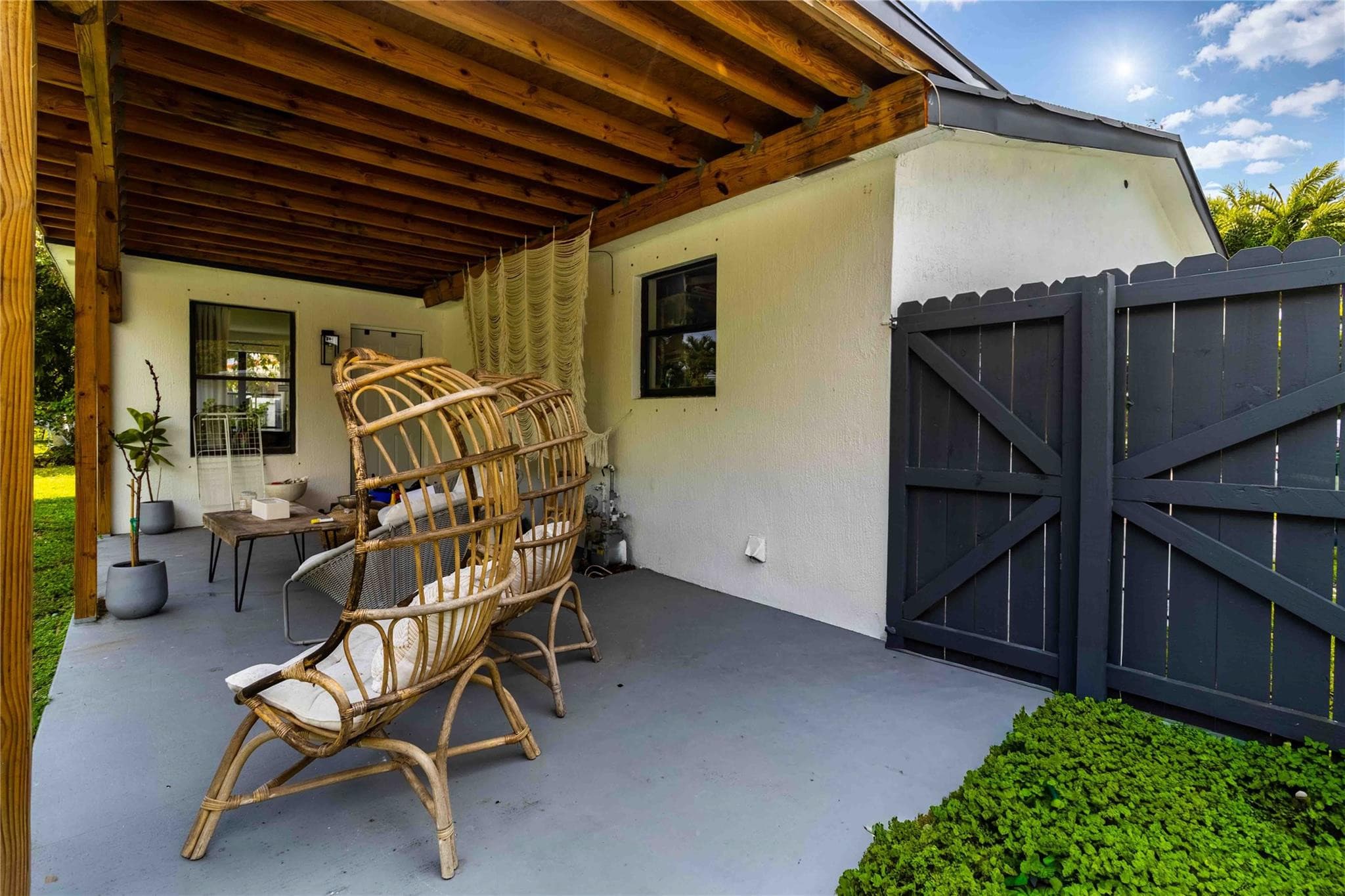 2515 NE 207th Street, Miami, FL 33180 — photo 41 of 50