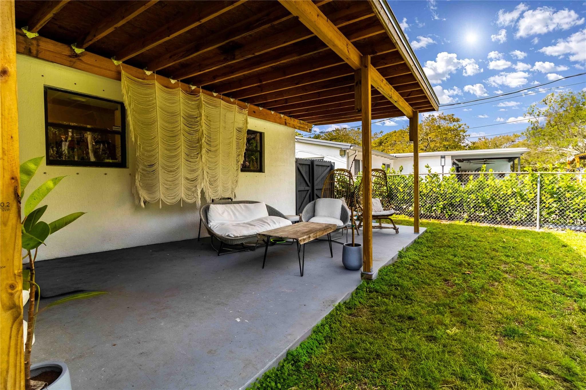 2515 NE 207th Street, Miami, FL 33180 — photo 43 of 50