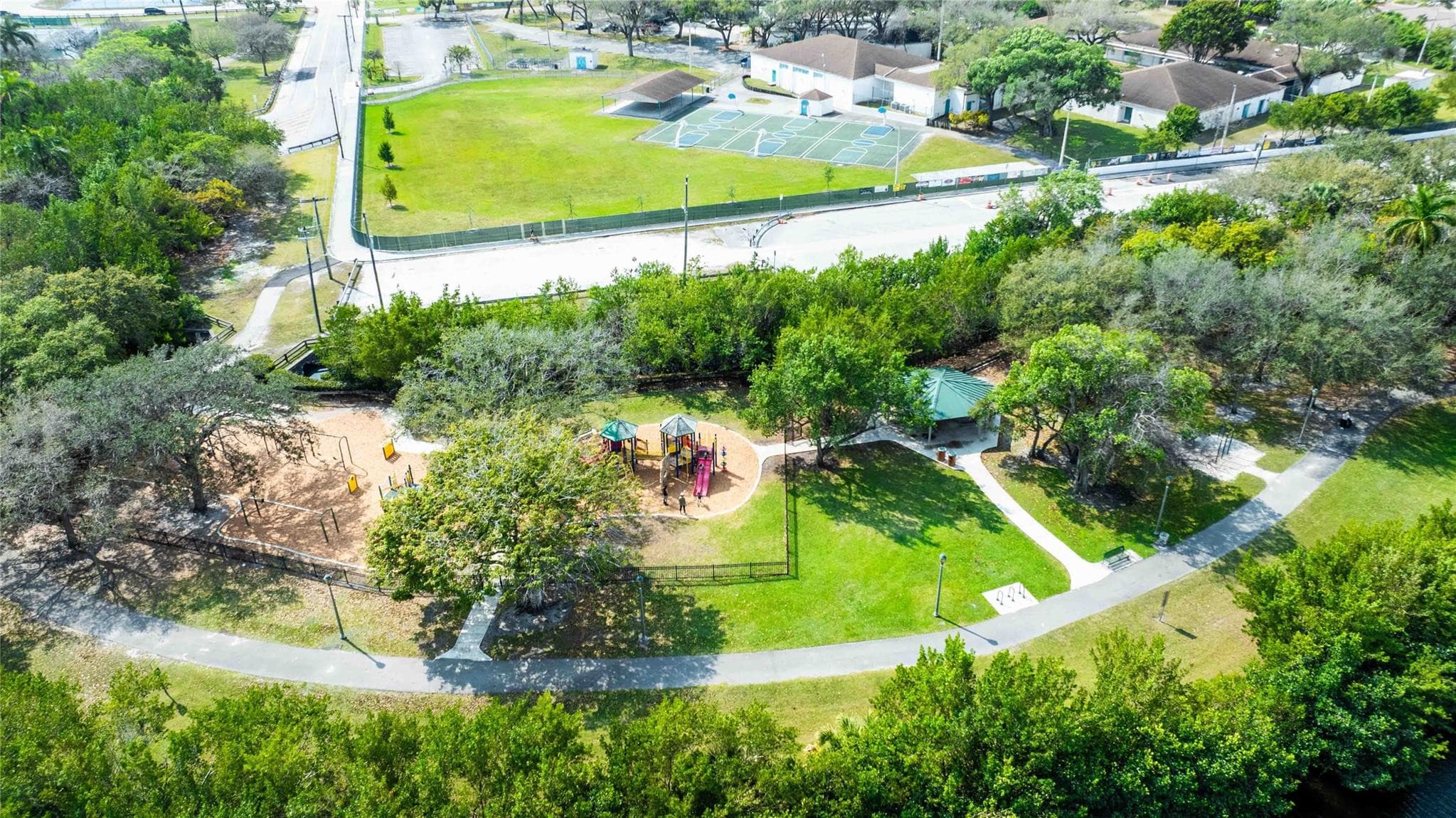 2515 NE 207th Street, Miami, FL 33180 — photo 47 of 50