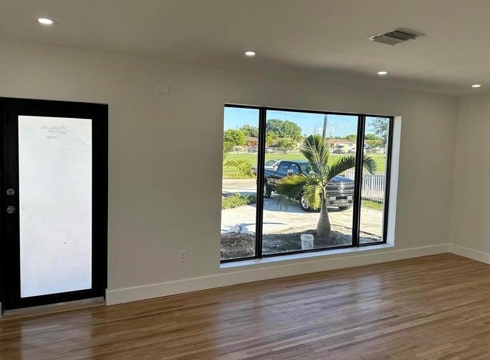 170 W 58 Street, Hialeah, FL 33012 — photo 4 of 22