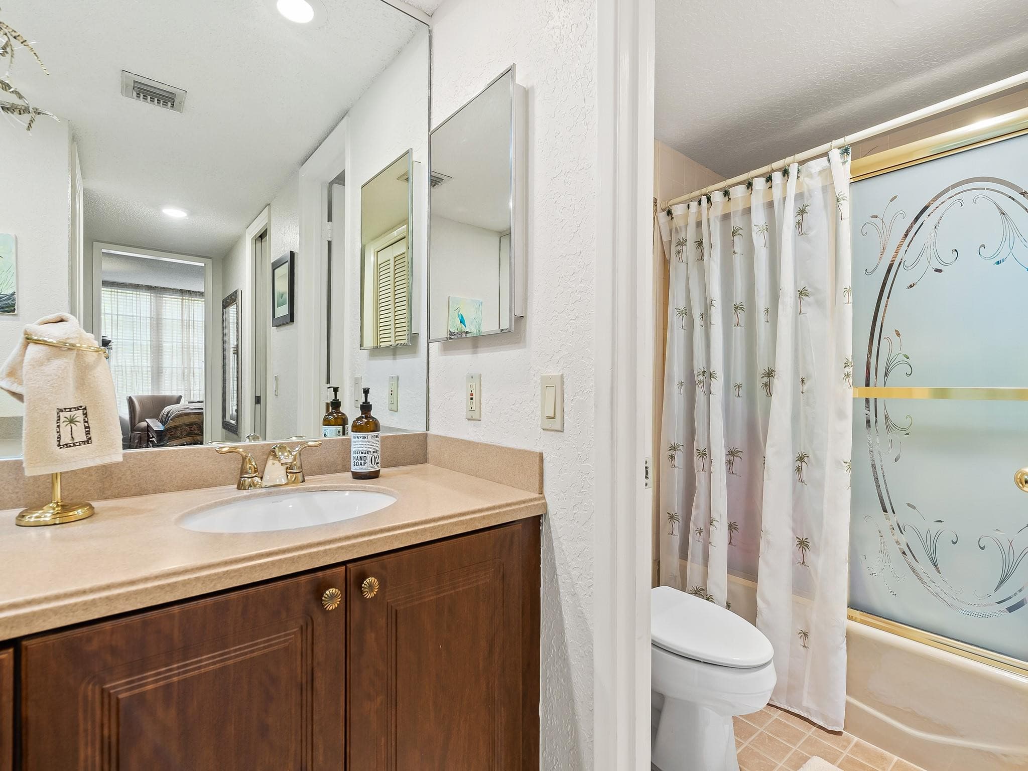 4221 W Palm Aire Drive 102, Pompano Beach, FL 33069 — photo 14 of 46