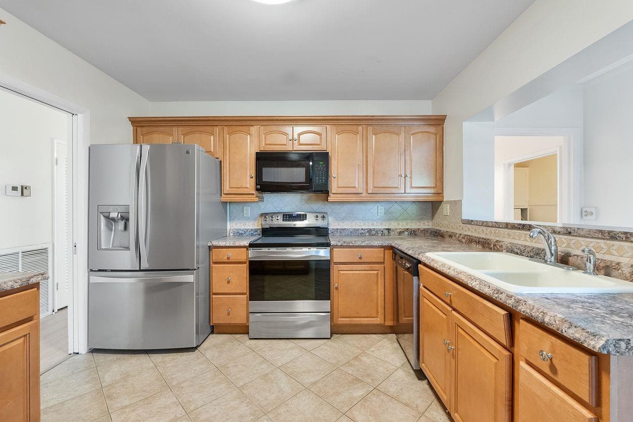 1431 S Ocean Boulevard 87, Lauderdale-By-The-Sea, FL 33062 — photo 15 of 48