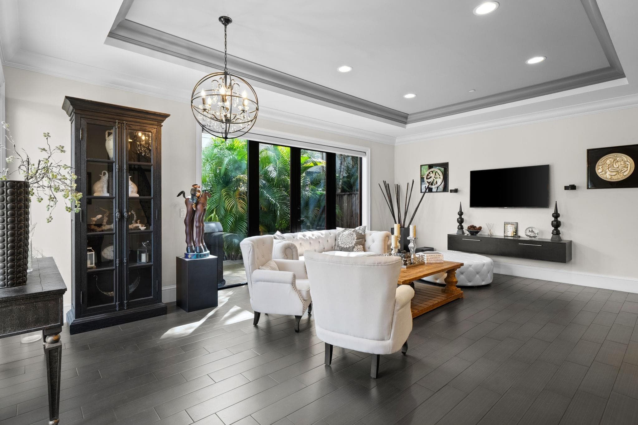 645 NE 17th Way 645, Fort Lauderdale, FL 33304 — photo 4 of 49