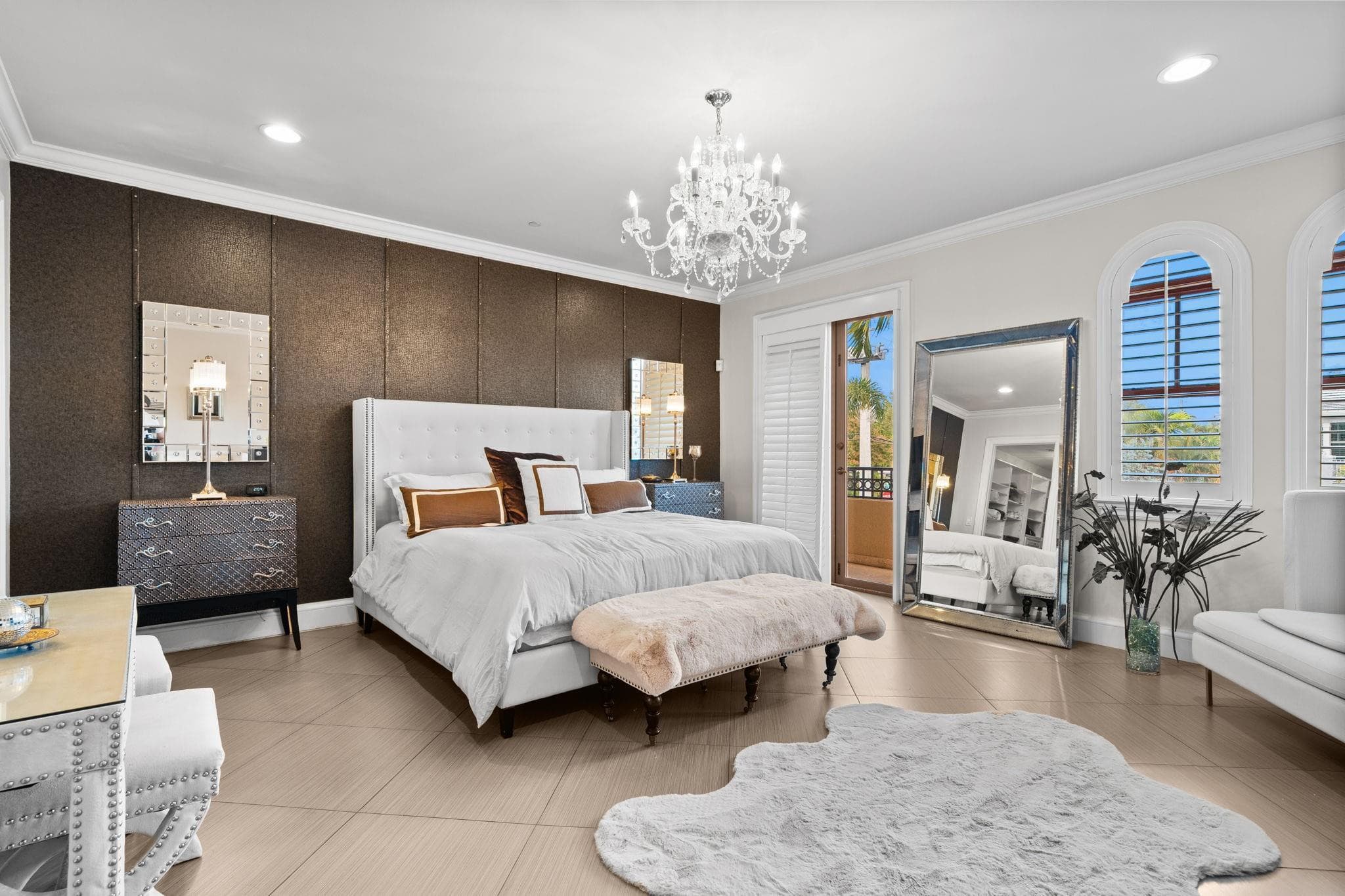645 NE 17th Way 645, Fort Lauderdale, FL 33304 — photo 15 of 49