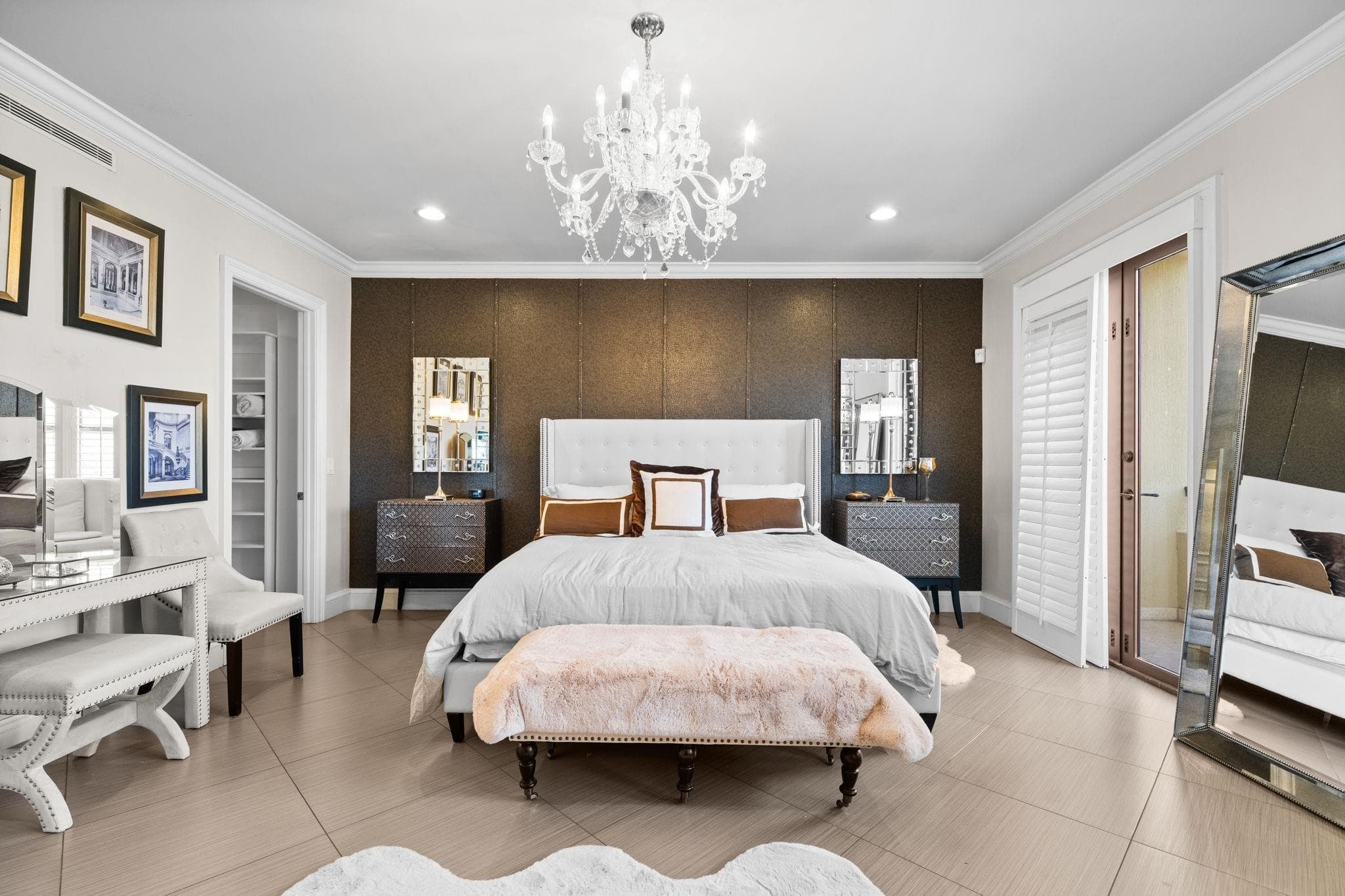 645 NE 17th Way 645, Fort Lauderdale, FL 33304 — photo 16 of 49