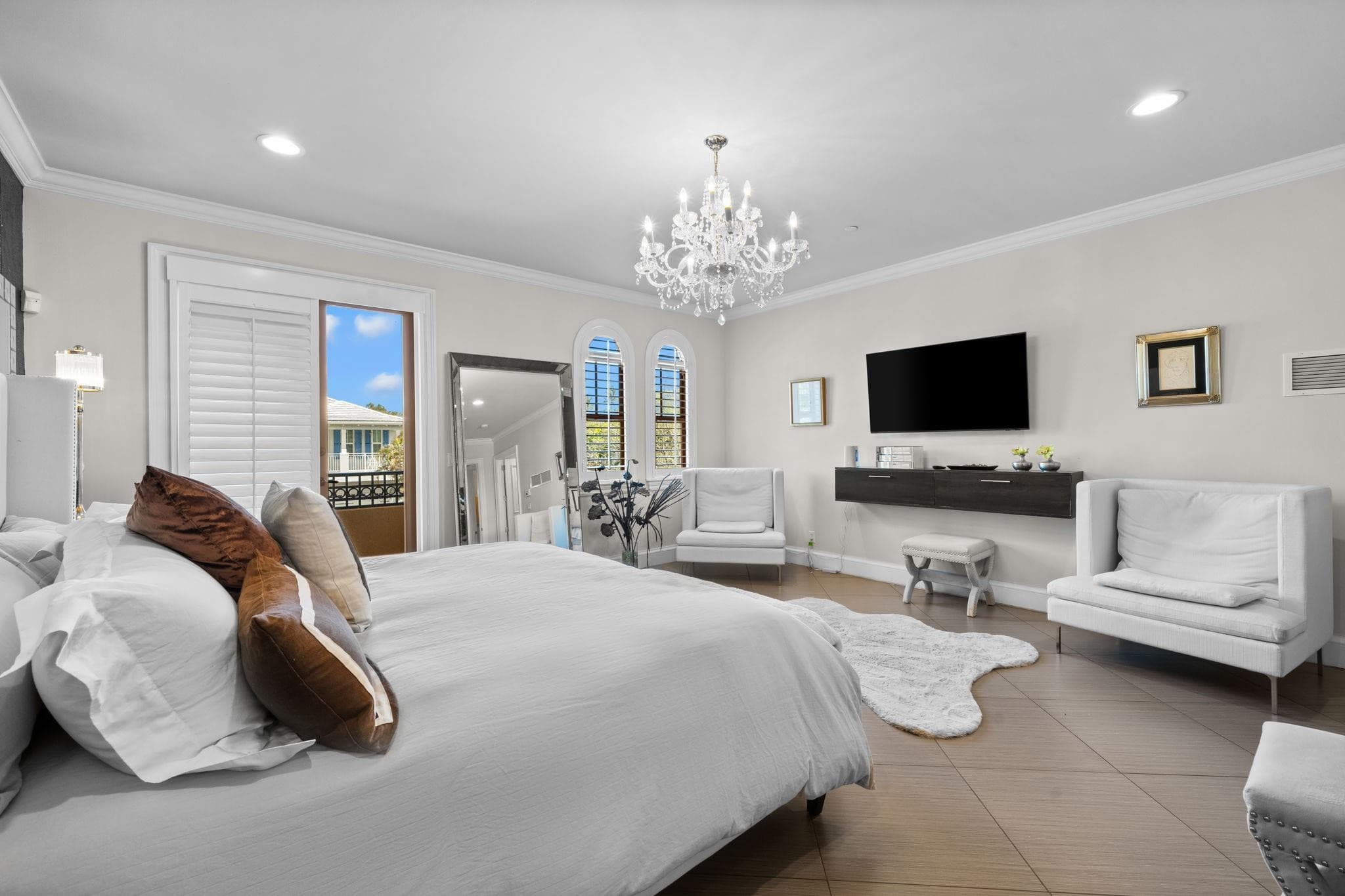 645 NE 17th Way 645, Fort Lauderdale, FL 33304 — photo 18 of 49