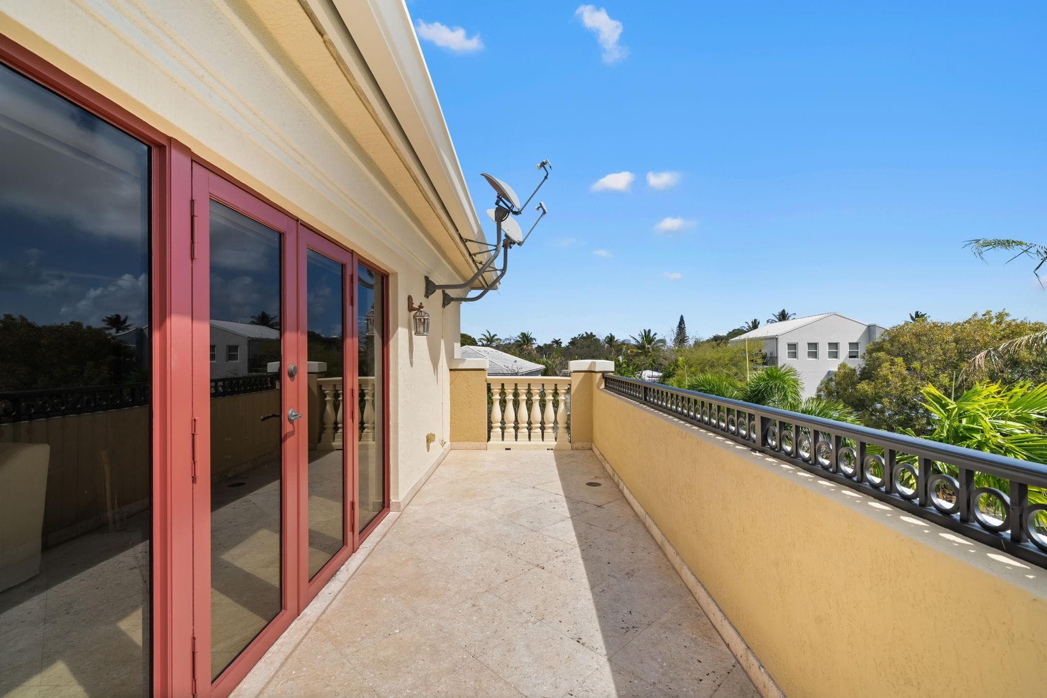 645 NE 17th Way 645, Fort Lauderdale, FL 33304 — photo 40 of 49