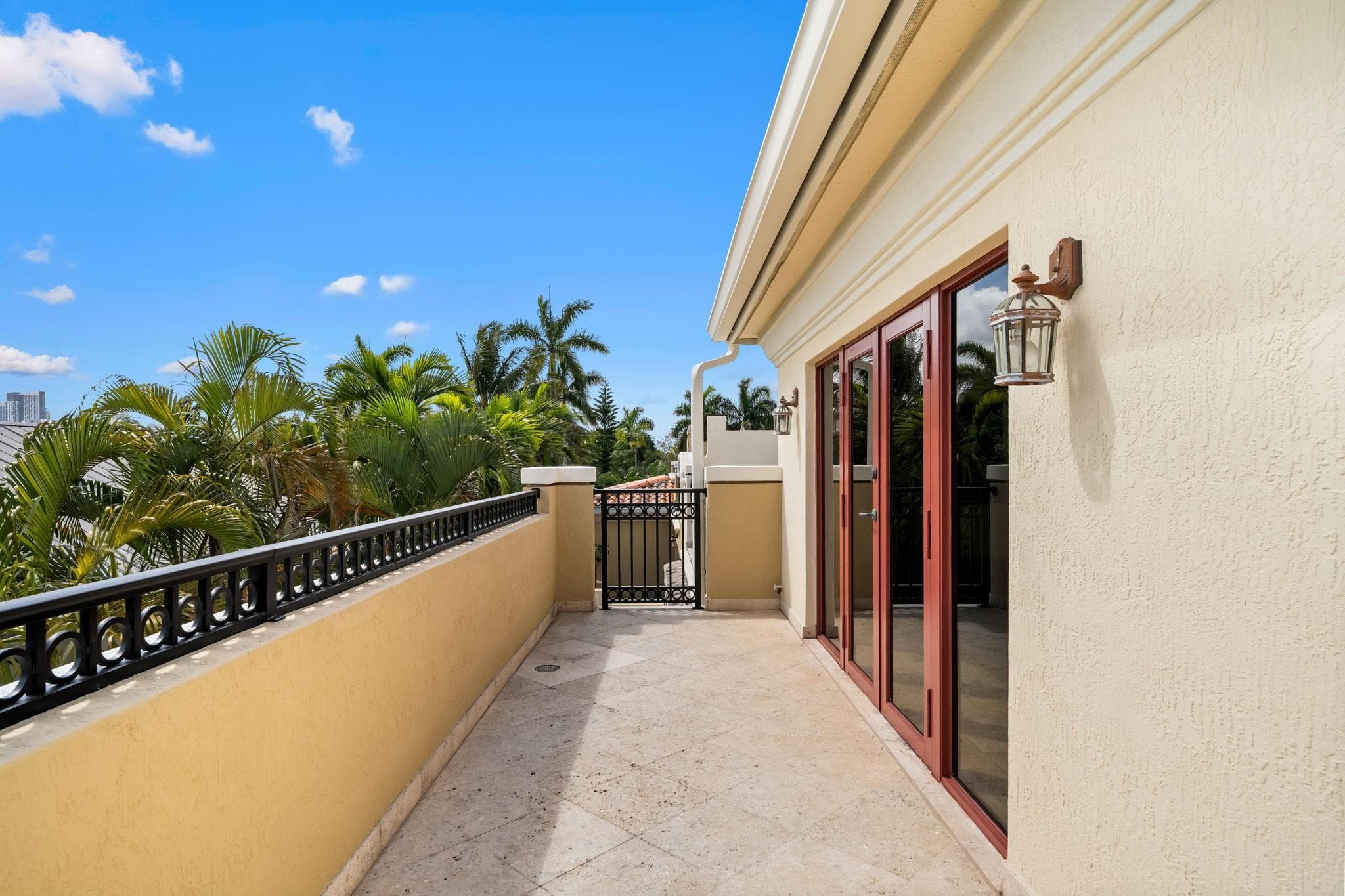 645 NE 17th Way 645, Fort Lauderdale, FL 33304 — photo 41 of 49
