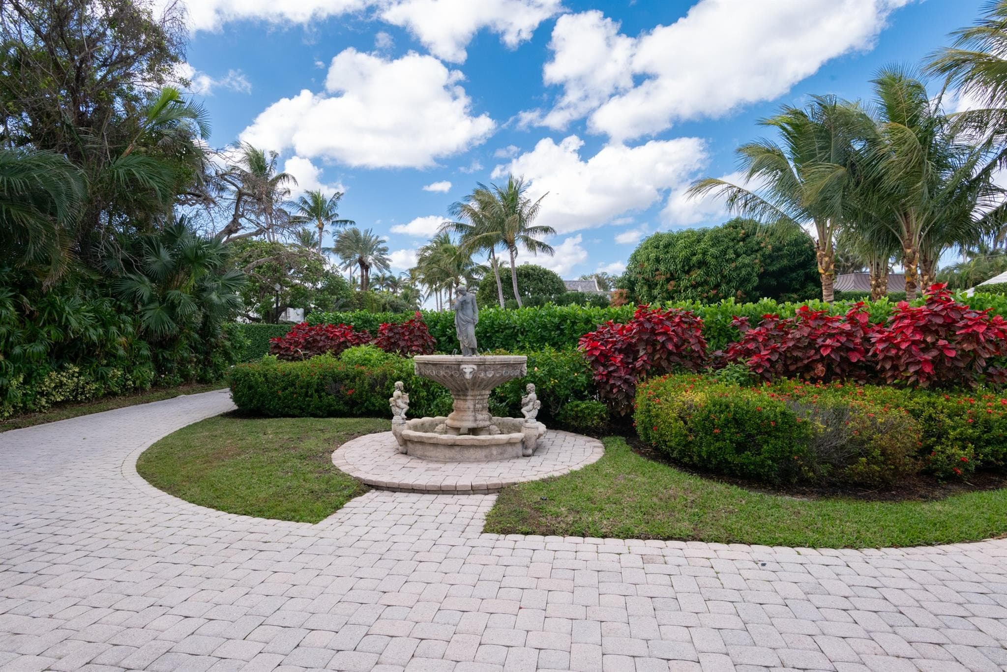 361 Crescent Drive, Palm Beach, FL 33480 — photo 11 of 42