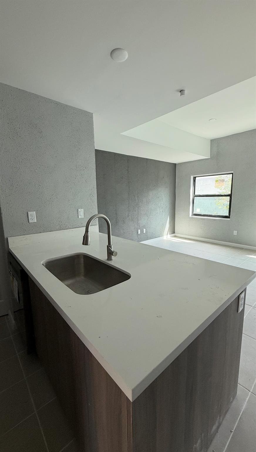 2511 Pierce Street 2, Hollywood, FL 33020 — photo 3 of 6