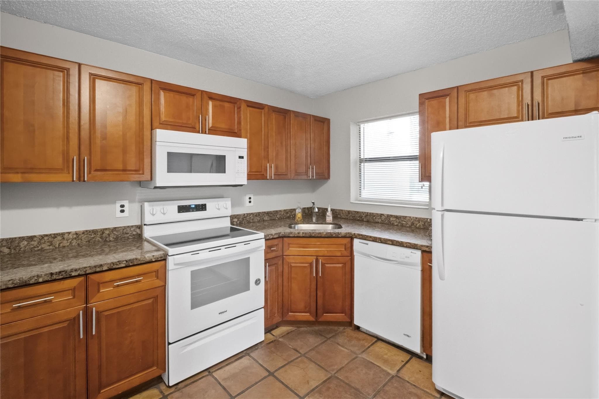3759 Cocoplum Circle 3759, Coconut Creek, FL 33063 — photo 1 of 29