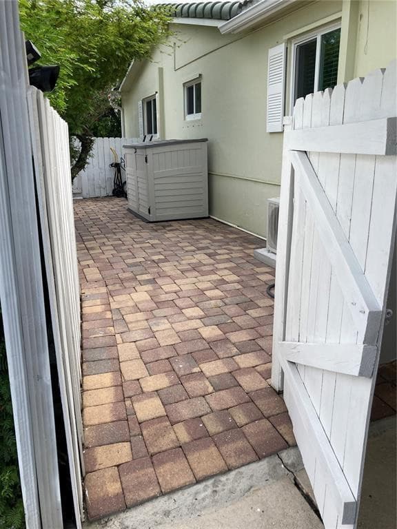 1250 Arthur Street, Hollywood, FL 33019 — photo 15 of 16