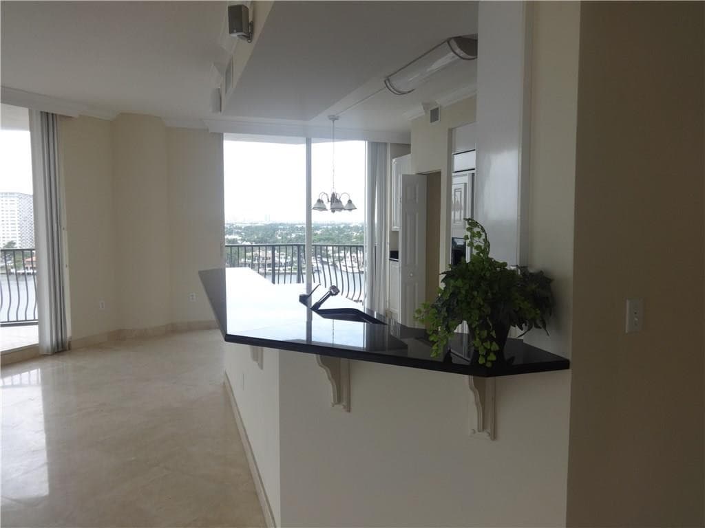 100 S Birch Road 1106-b, Fort Lauderdale, FL 33316 — photo 10 of 35