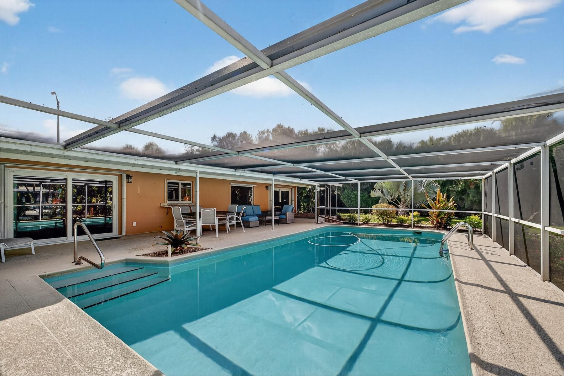 547 E Causeway Boulevard, Vero Beach, FL 32963 — photo 18 of 37