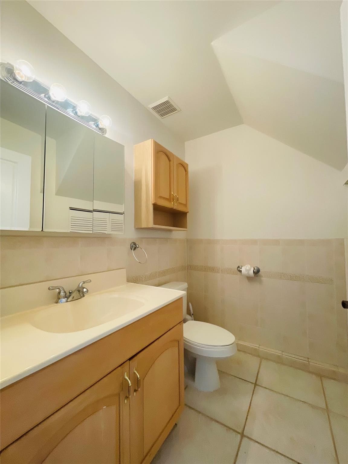 2605 Bay Drive, Pompano Beach, FL 33062 — photo 12 of 48