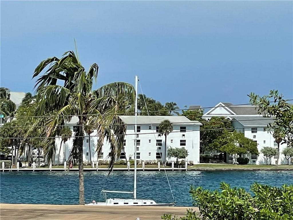 2605 Bay Drive, Pompano Beach, FL 33062 — photo 37 of 48