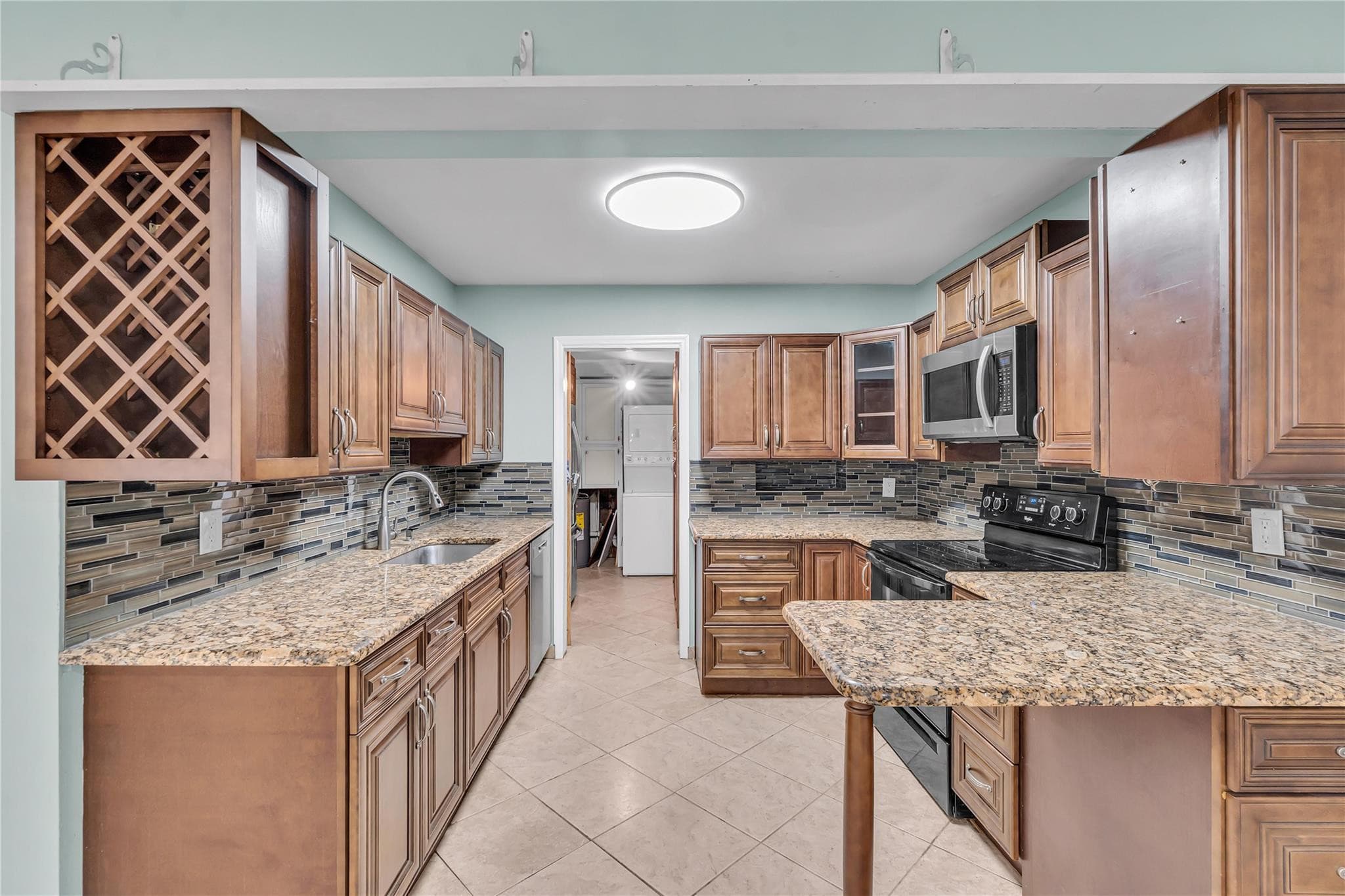 4541 NE 6th Terrace, Deerfield Beach, FL 33064 — photo 7 of 43